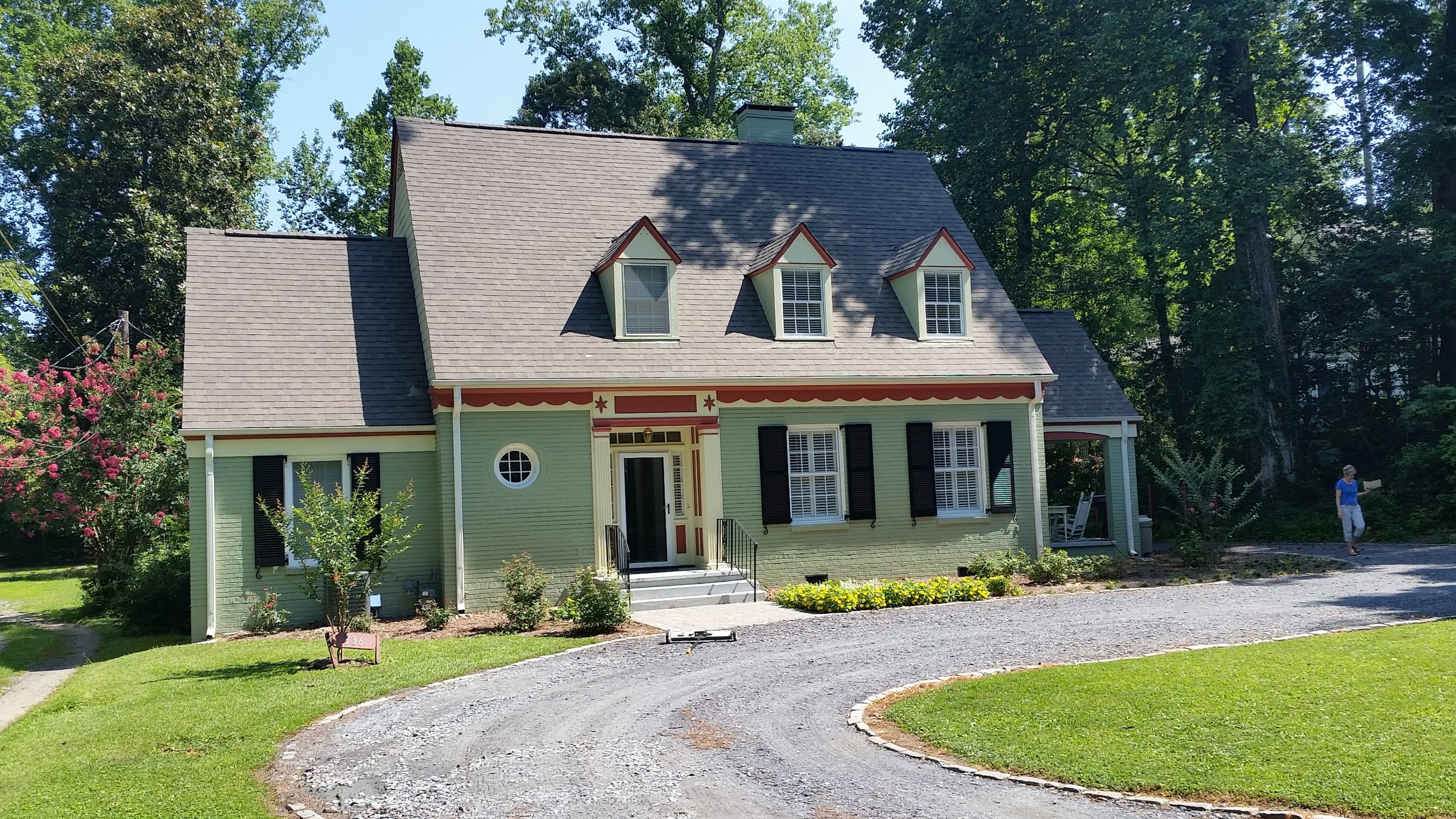 Siding 5 Green siding installation on country style Roswell home